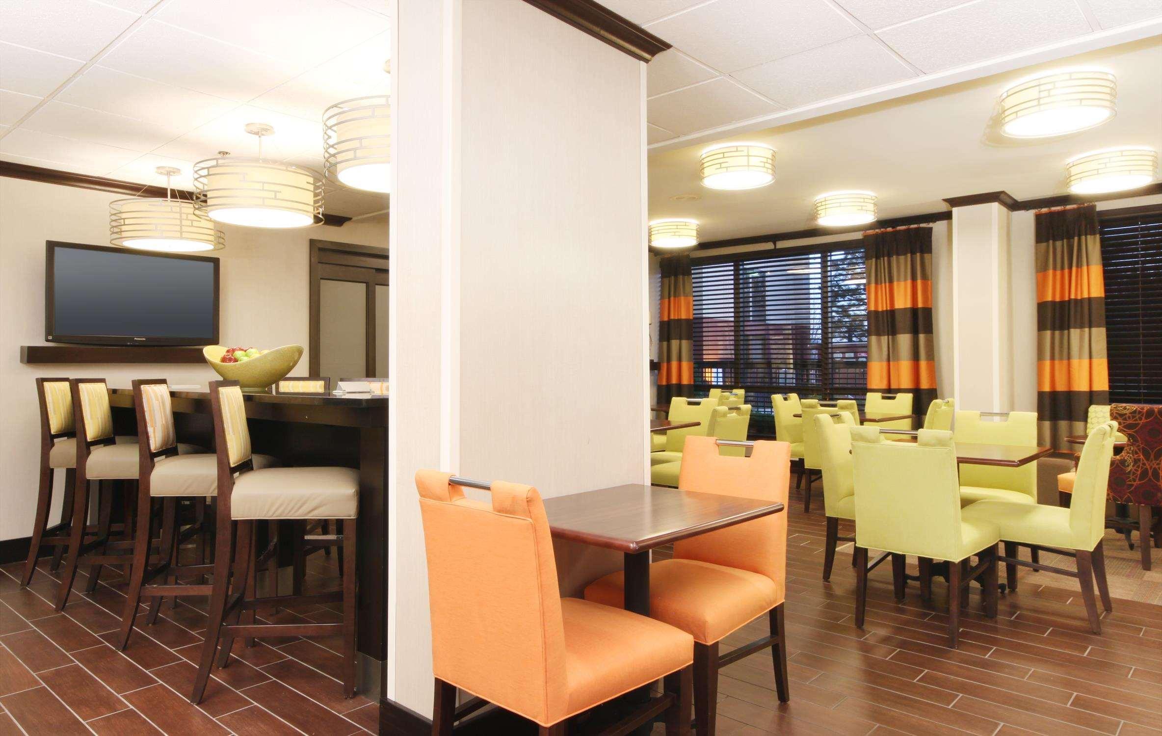 แฮมป์ตัน อินน์ แคนซัส ซิตี้ โอเวอร์แลนด์ โอเวอร์แลนด์พาร์ค ร้านอาหาร รูปภาพ